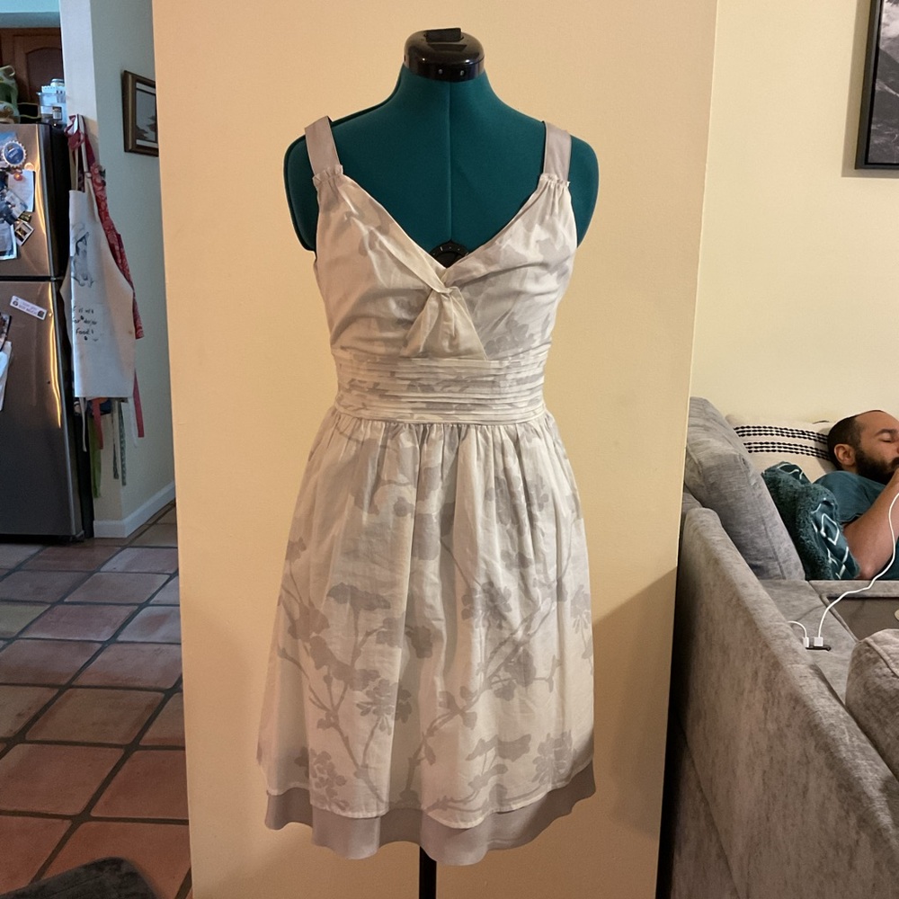 LOFT White and Gray Patterned Blouse